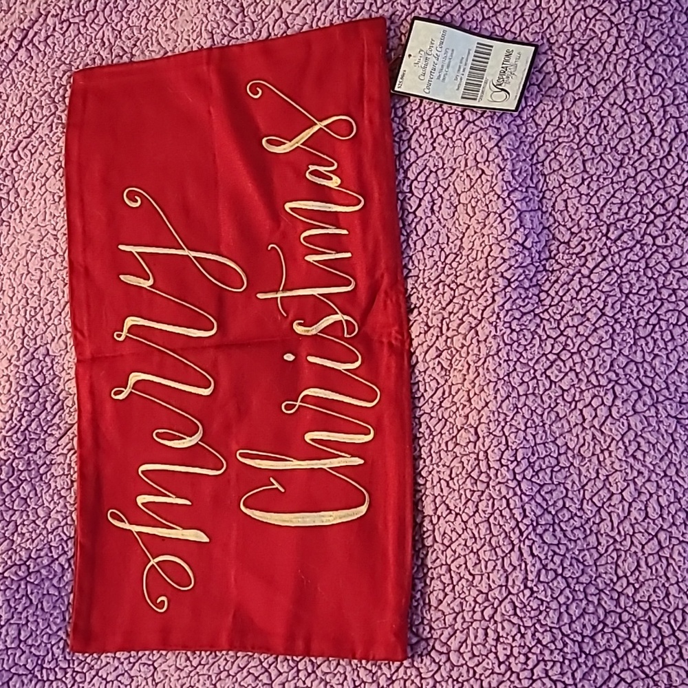 2/$20 *Clearout* NWT Merry Christmas cushion cover